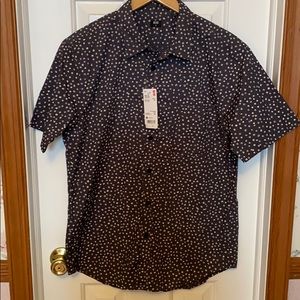 Uniqlo Gray Broadcloth Printed Short Sleeve Shirt